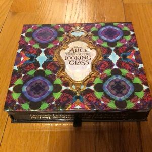Disney Alice Through the Looking Glass Urban Decay